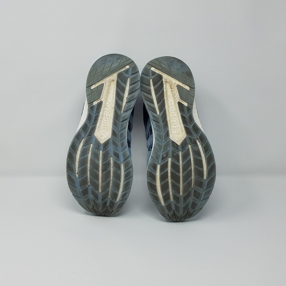 Saucony Form fit ISO series womens size 8 sneakers - Picture 2 of 7